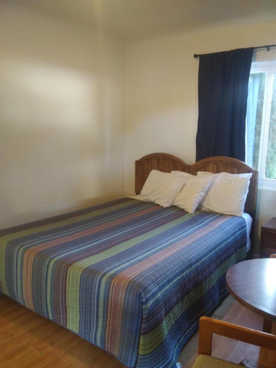 Fir Grove Motel Reedsport Exterior photo